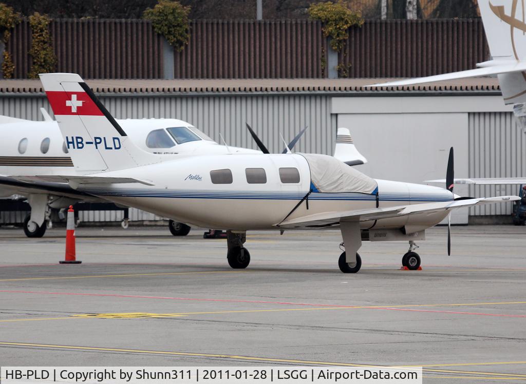 HB-PLD, 1988 Piper PA-46-310P Malibu C/N 46-08123, Parked at the General Aviation area...