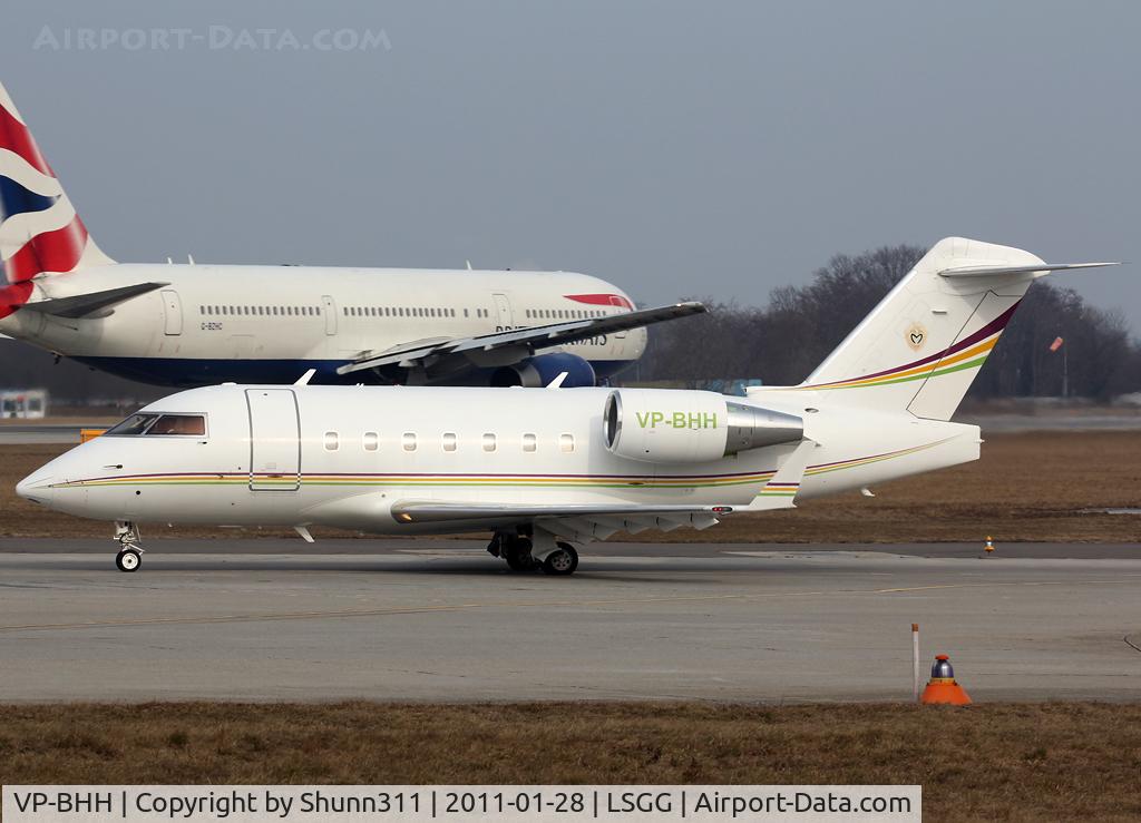 VP-BHH, 2000 Bombardier Challenger 604 (CL-600-2B16) C/N 5448, Lining up rwy 05 for departure...