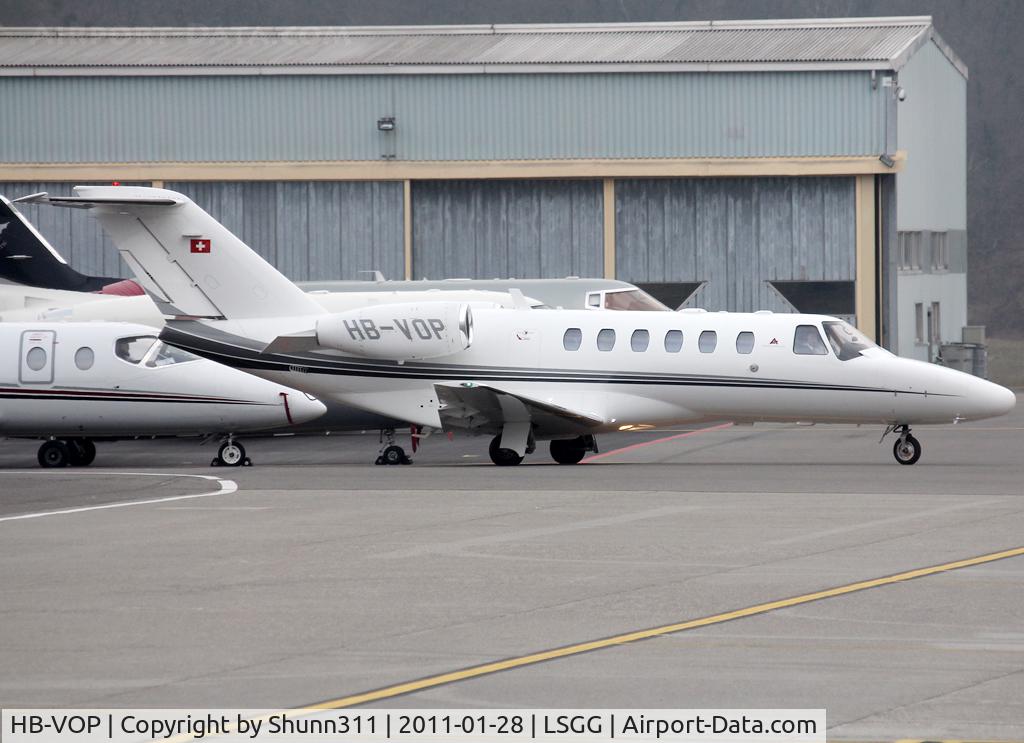 HB-VOP, 2008 Cessna 525A CitationJet CJ2+ C/N 525A-0385, Taxiing holding point rwy 05 for departure...