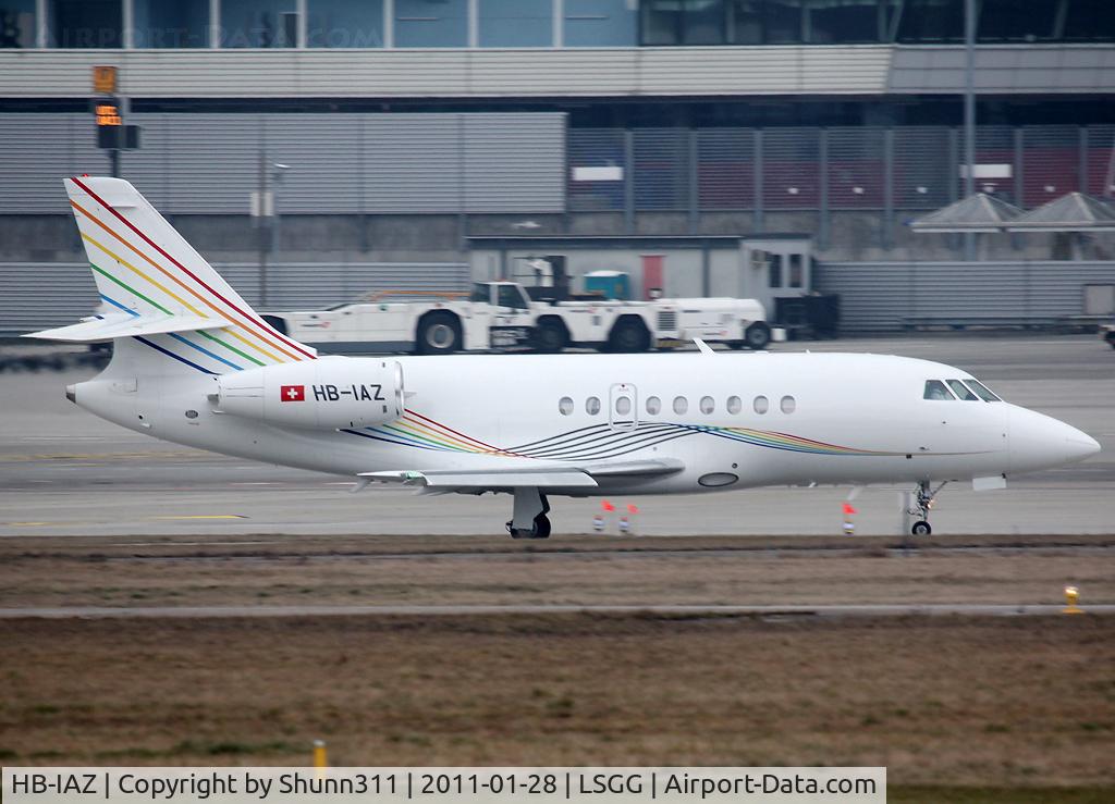 HB-IAZ, 1996 Dassault Falcon 2000 C/N 030, Taxiing to the TAG Aviation area...