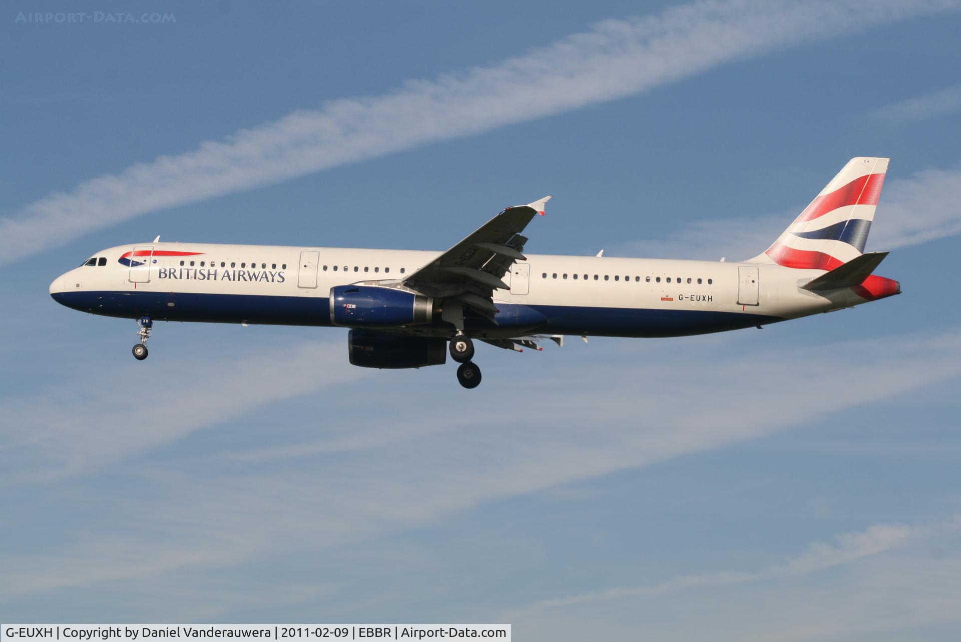 G-EUXH, 2004 Airbus A321-231 C/N 2363, Flight BA394 is descending to RWY 25L