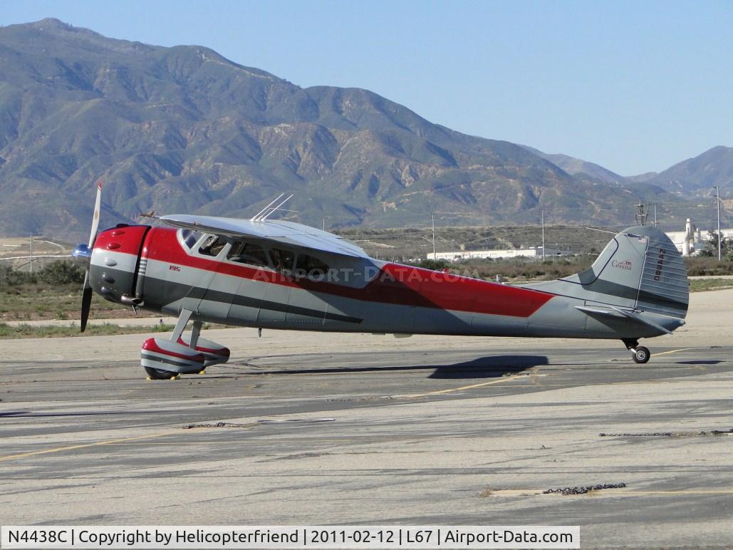 N4438C, 1953 Cessna 195B Businessliner C/N 16023, Good looking paint parked