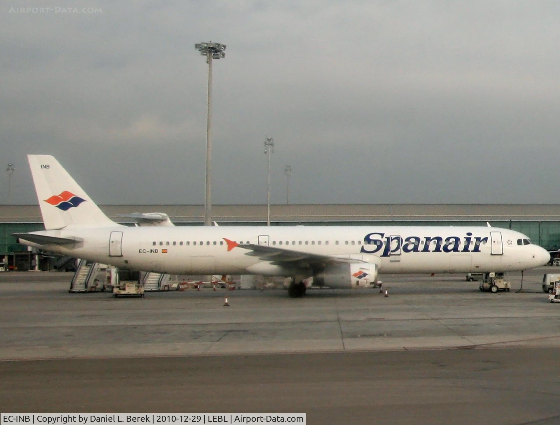 EC-INB, 2003 Airbus A321-231 C/N 1946, A new A321 sits on the apron at Barcelona.