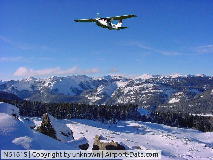 N6161S, 1980 Cessna R182 Skylane RG C/N R18201633, January, 2011 over Colorado