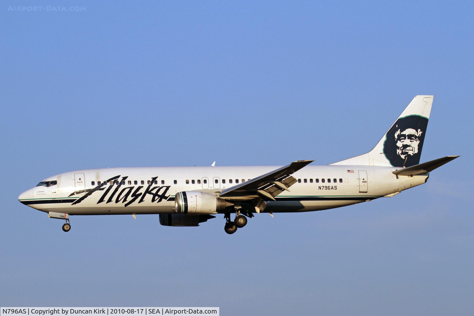 N796AS, 1998 Boeing 737-490 C/N 28891, Still without winglets