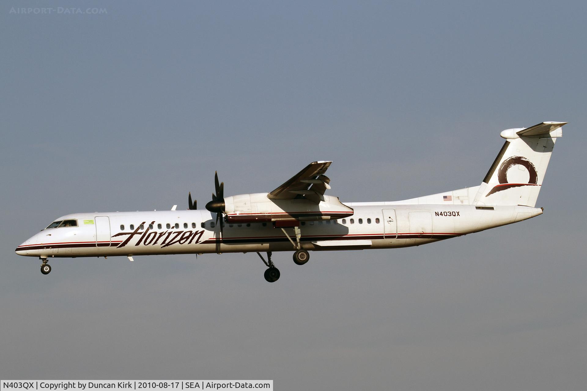 N403QX, 2001 De Havilland Canada DHC-8-402 Dash 8 C/N 4037, Landing on 34L