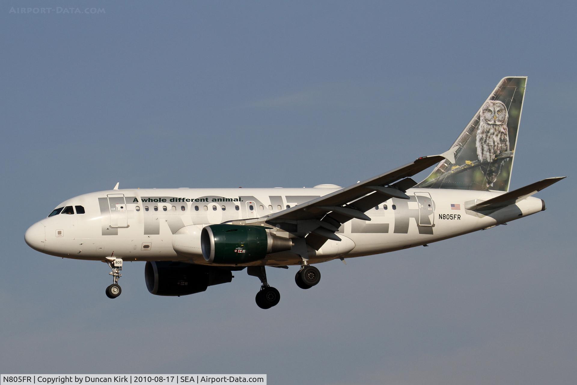N805FR, 2004 Airbus A318-111 C/N 1660, An owl adorns this Frontier A-318