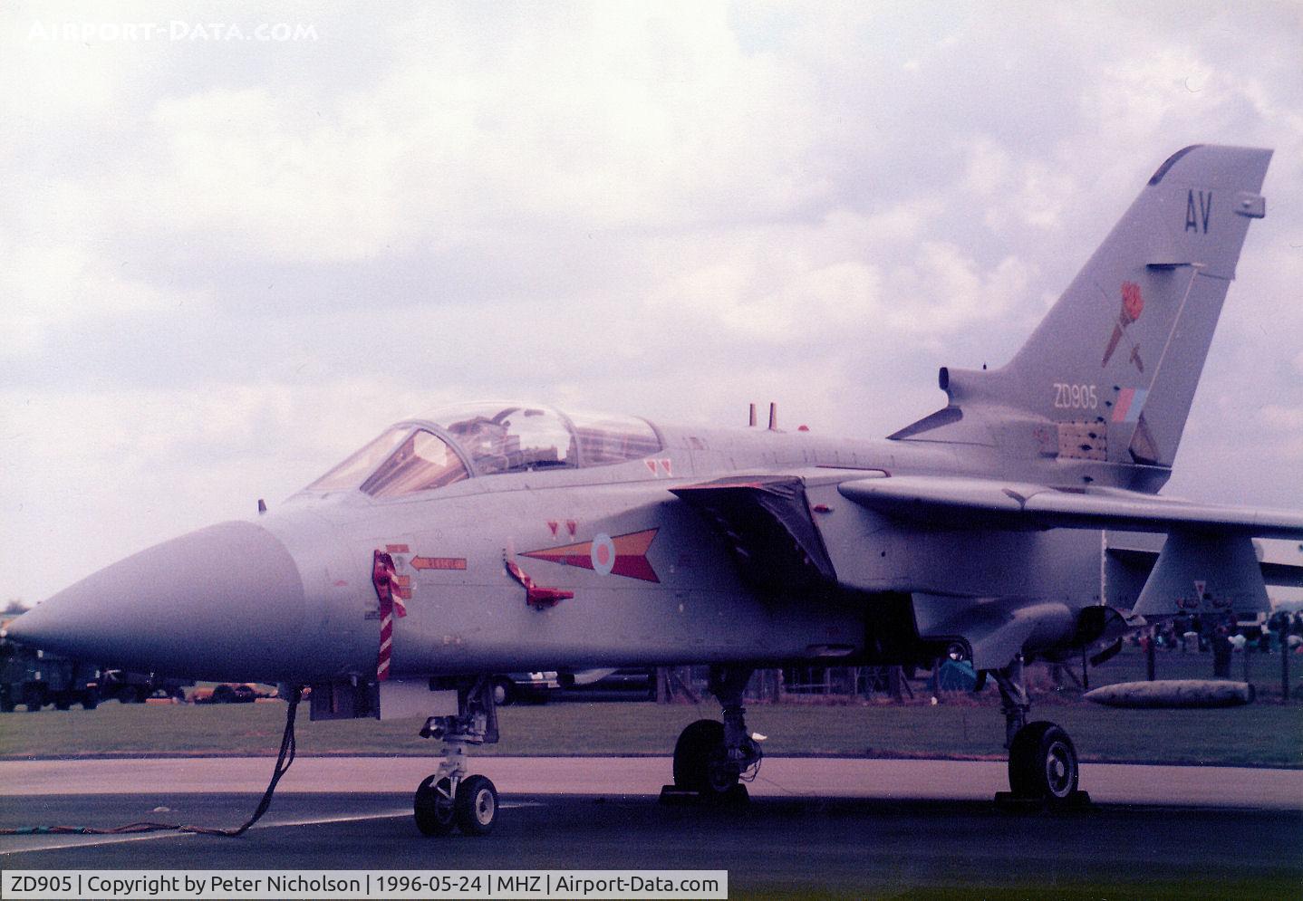 ZD905, 1985 Panavia Tornado F.2 C/N AS001/397/3182, Tornado F.2 of 229 Operational Conversion Unit based at RAF Coningsby on the flight-line at the 1986 RAF Mildenhall Air Fete.