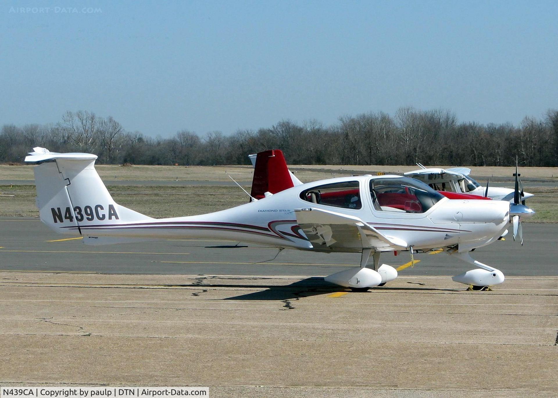 N439CA, 2008 Diamond DA-40 Diamond Star C/N 40.907, At Downtown Shreveport.