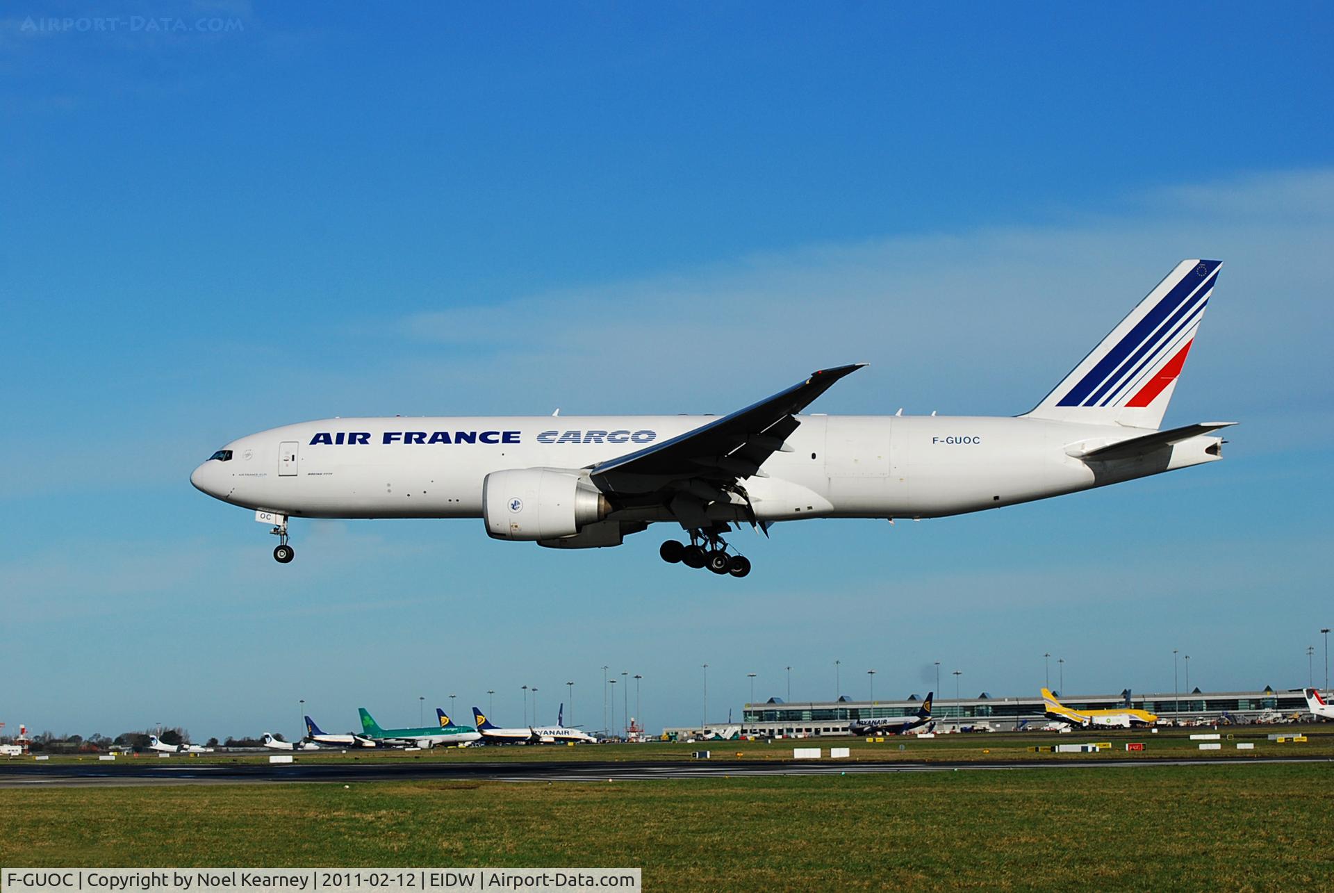 F-GUOC, 2009 Boeing 777-F28 C/N 32966, Landing Rwy 28