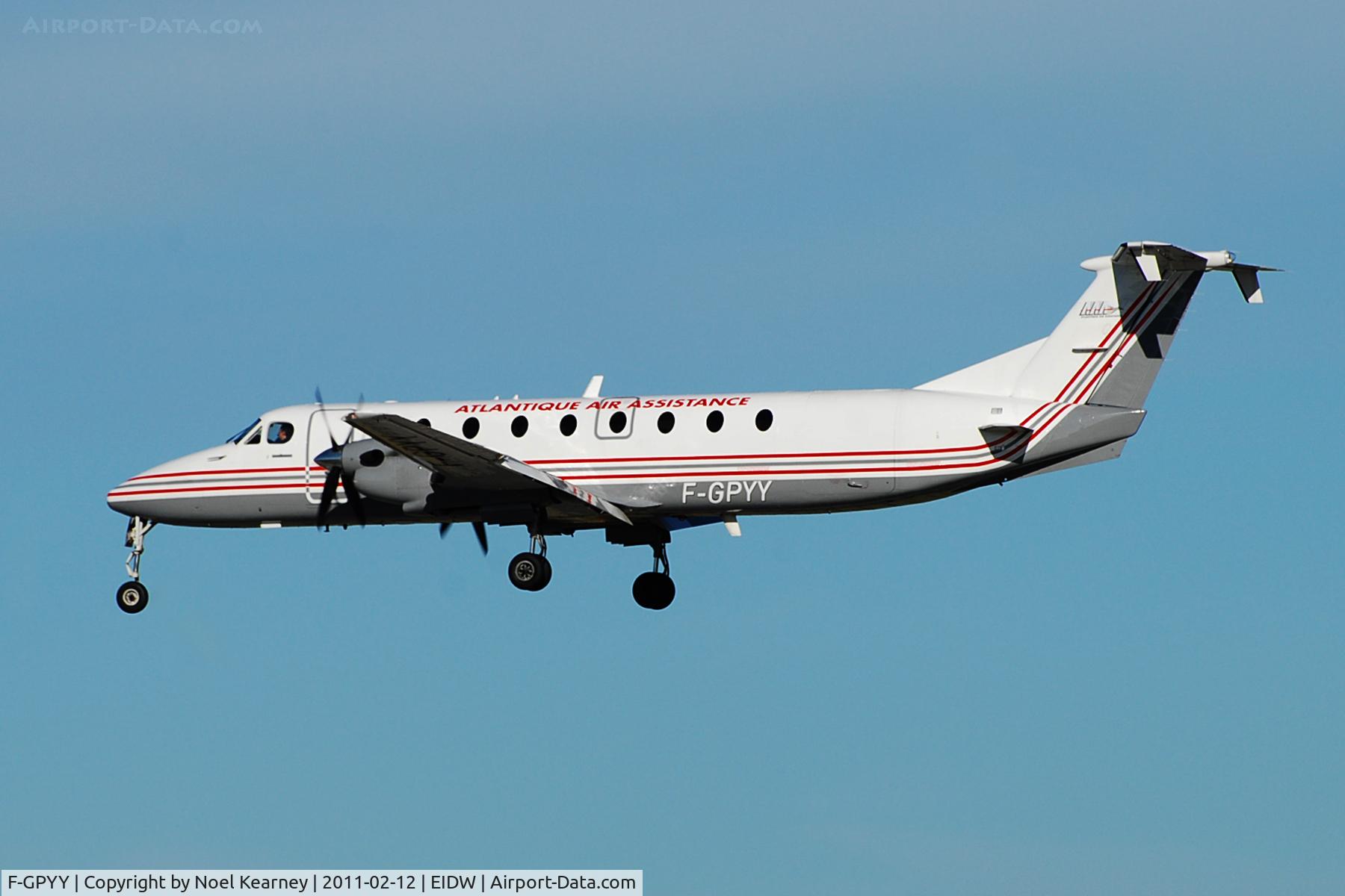 F-GPYY, 1990 Beech 1900C-1 C/N UC-115, Landing Rwy 28, operating a French rugby charter.