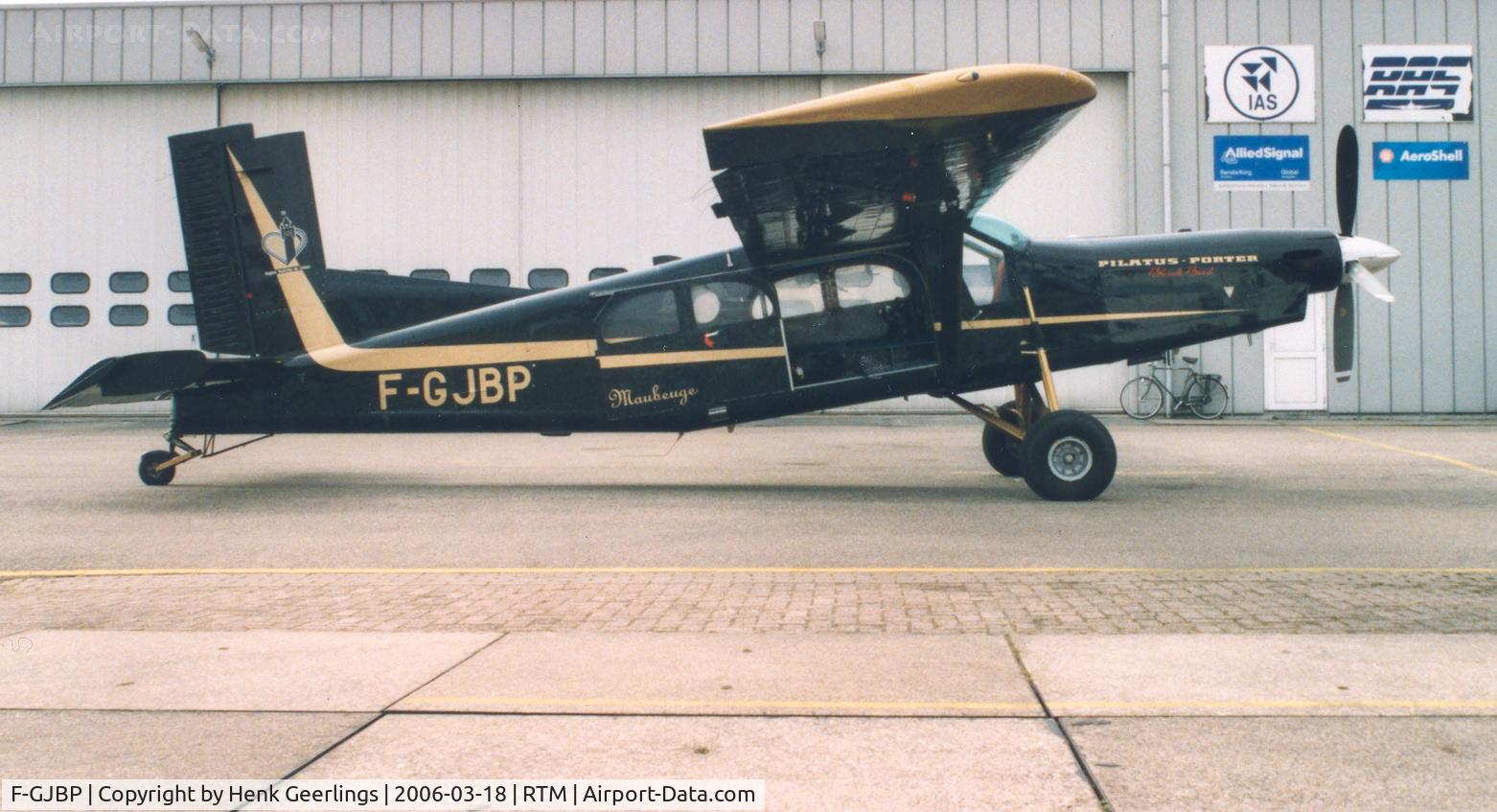 F-GJBP, Pilatus PC-6/B2-H4 Turbo Porter C/N 716, Flying for Para club Rotterdam
