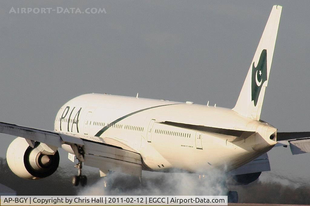 AP-BGY, 2005 Boeing 777-240/LR C/N 33781, PIA