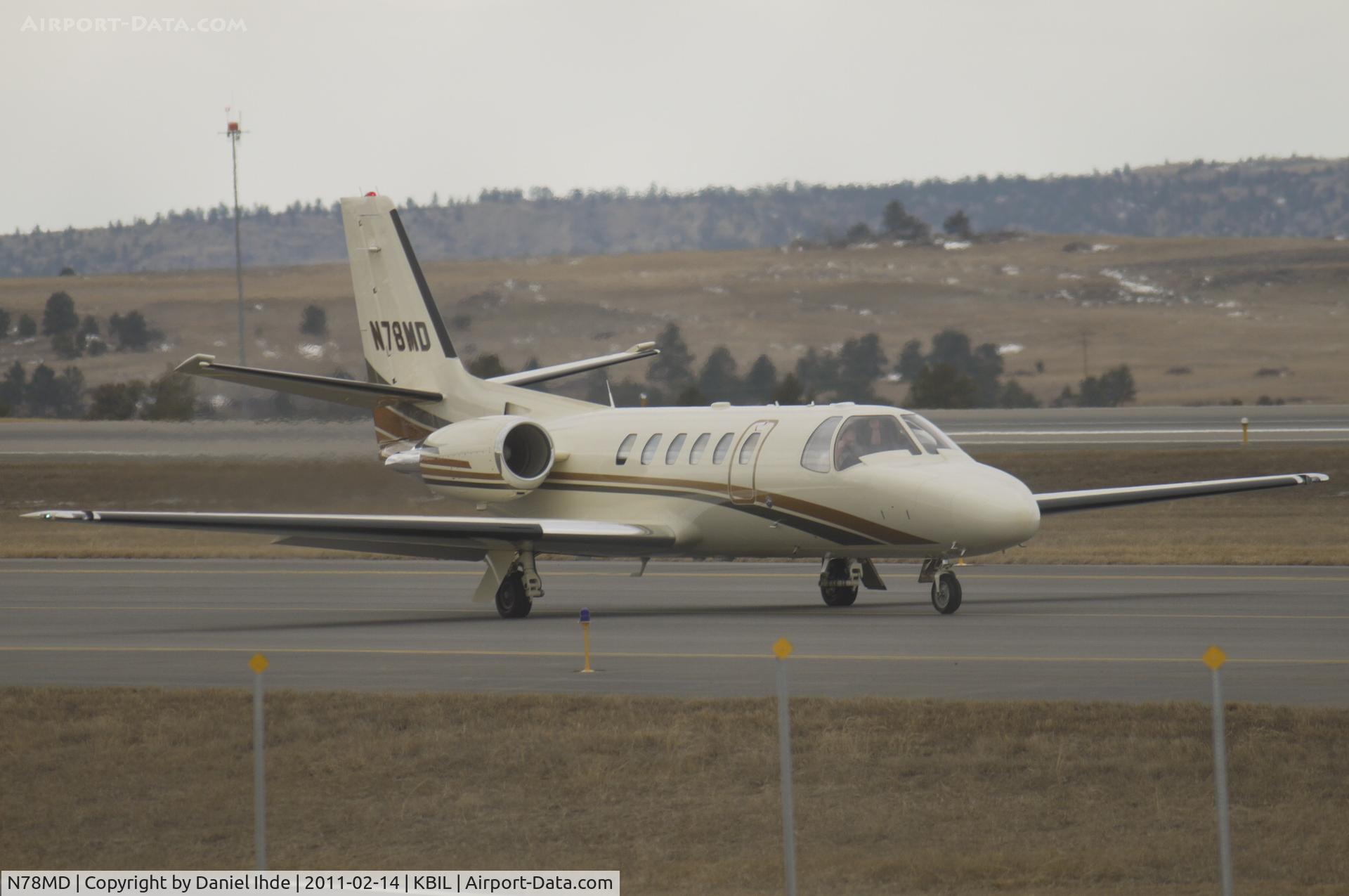 N78MD, 2001 Cessna 550 Citation Bravo C/N 550-0970, Cessna Citation 550 taxi's to 28R at Billings Logan