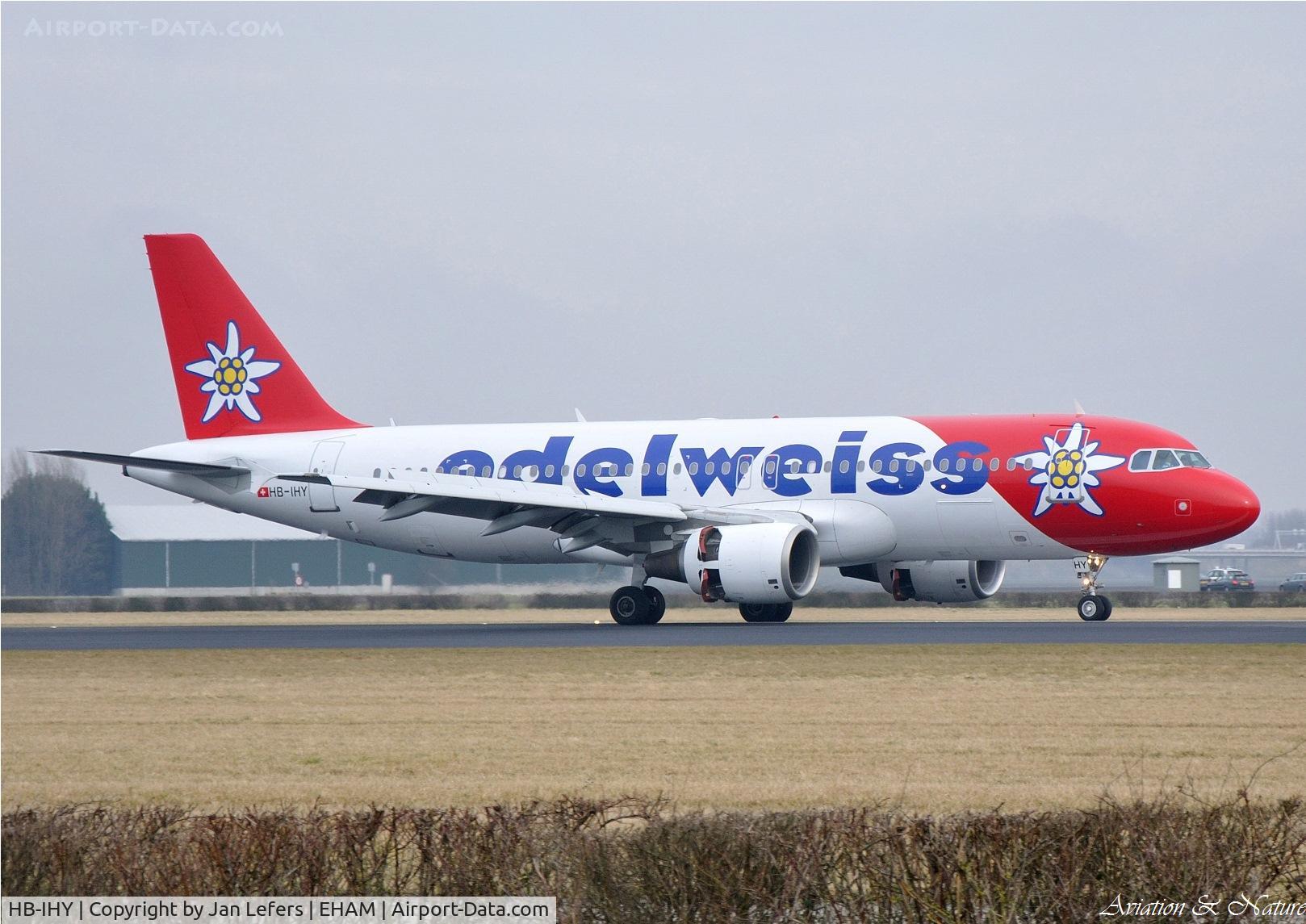 HB-IHY, 1998 Airbus A320-214 C/N 947, Landing on the Polderbaan