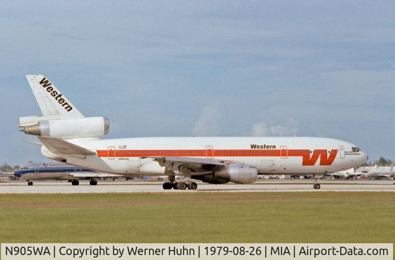 N905WA, 1974 McDonnell Douglas MD-10-10F C/N 46938, digitalized negative