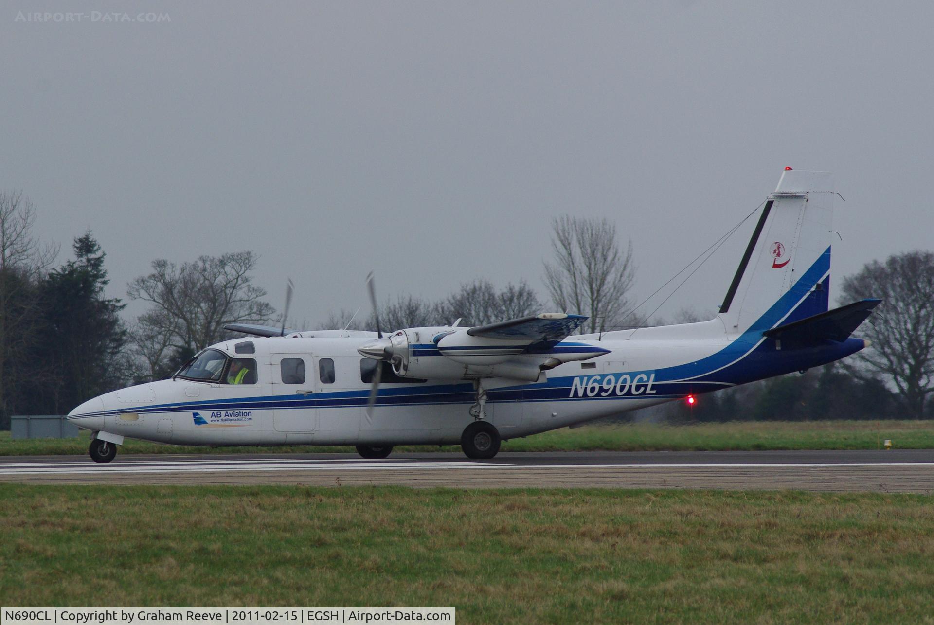 N690CL, 1974 Rockwell International 690A Turbo Commander C/N 11153, About to depart.