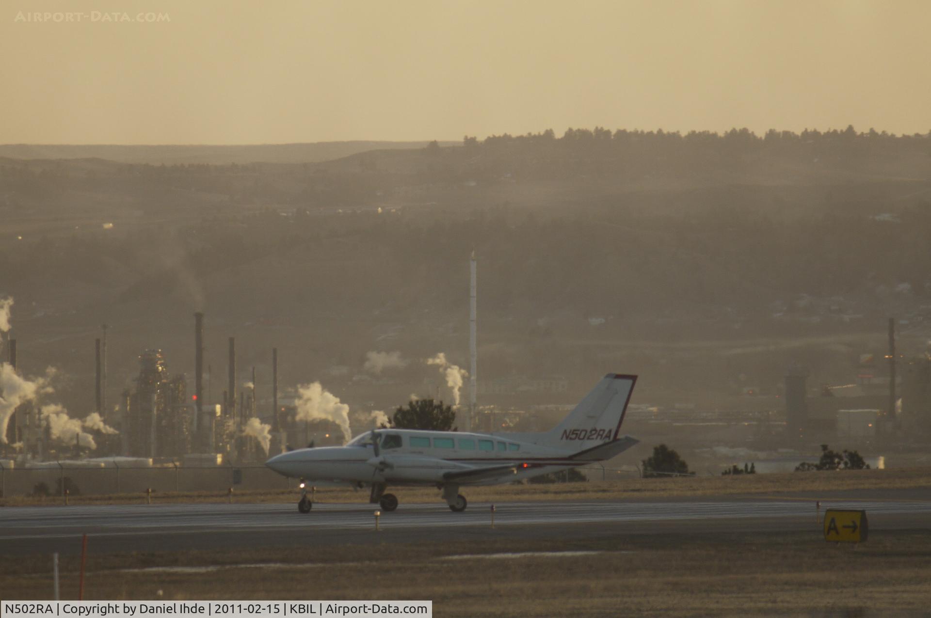 N502RA, 1977 Cessna 404 Titan C/N 4040066, Cessna 404 departing Billings Logan