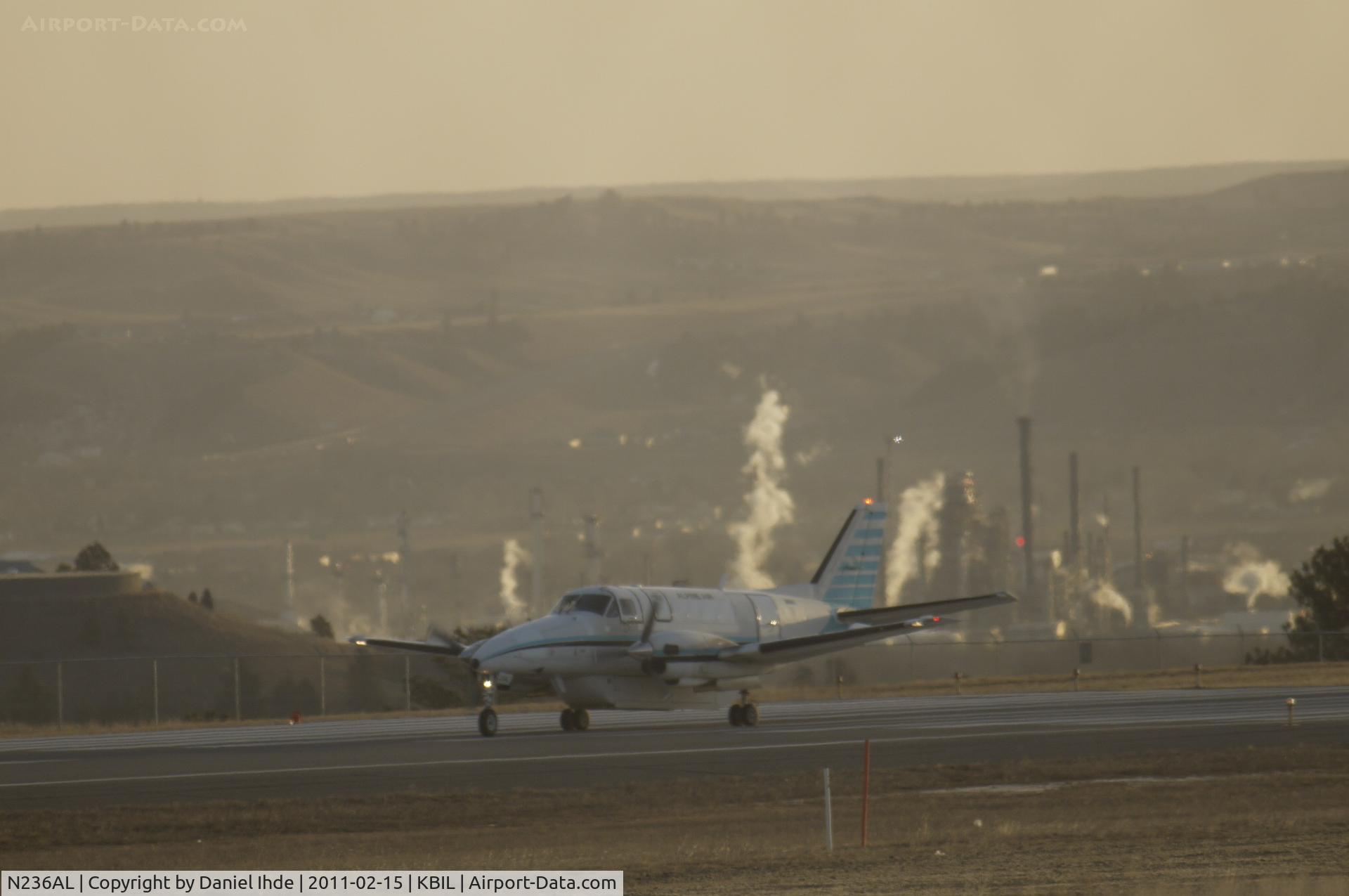 N236AL, 1987 Beech C99 Airliner C/N U-236, Alpine Air Beech 99 departing Billings Logan