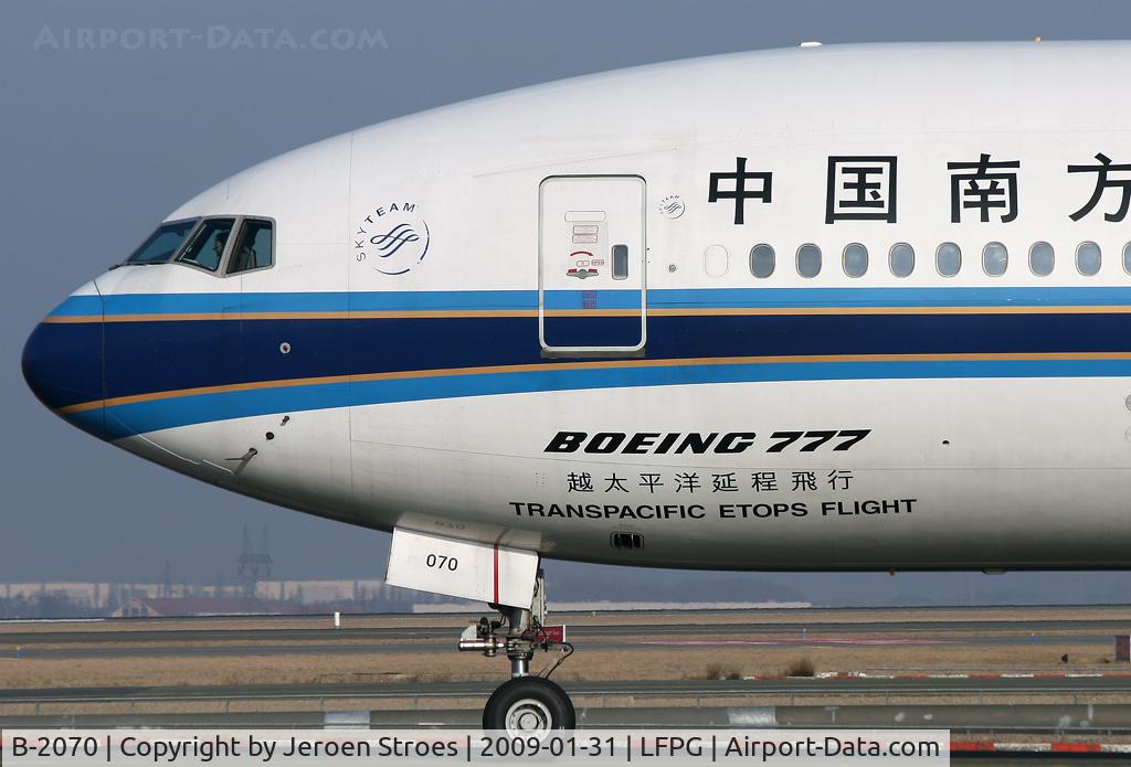 B-2070, 2004 Boeing 777-21B (ER) C/N 32703, .