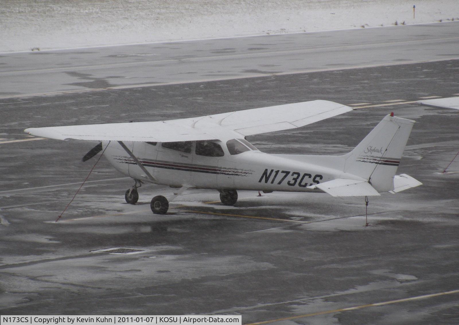 N173CS, 1998 Cessna 172R C/N 17280460, .