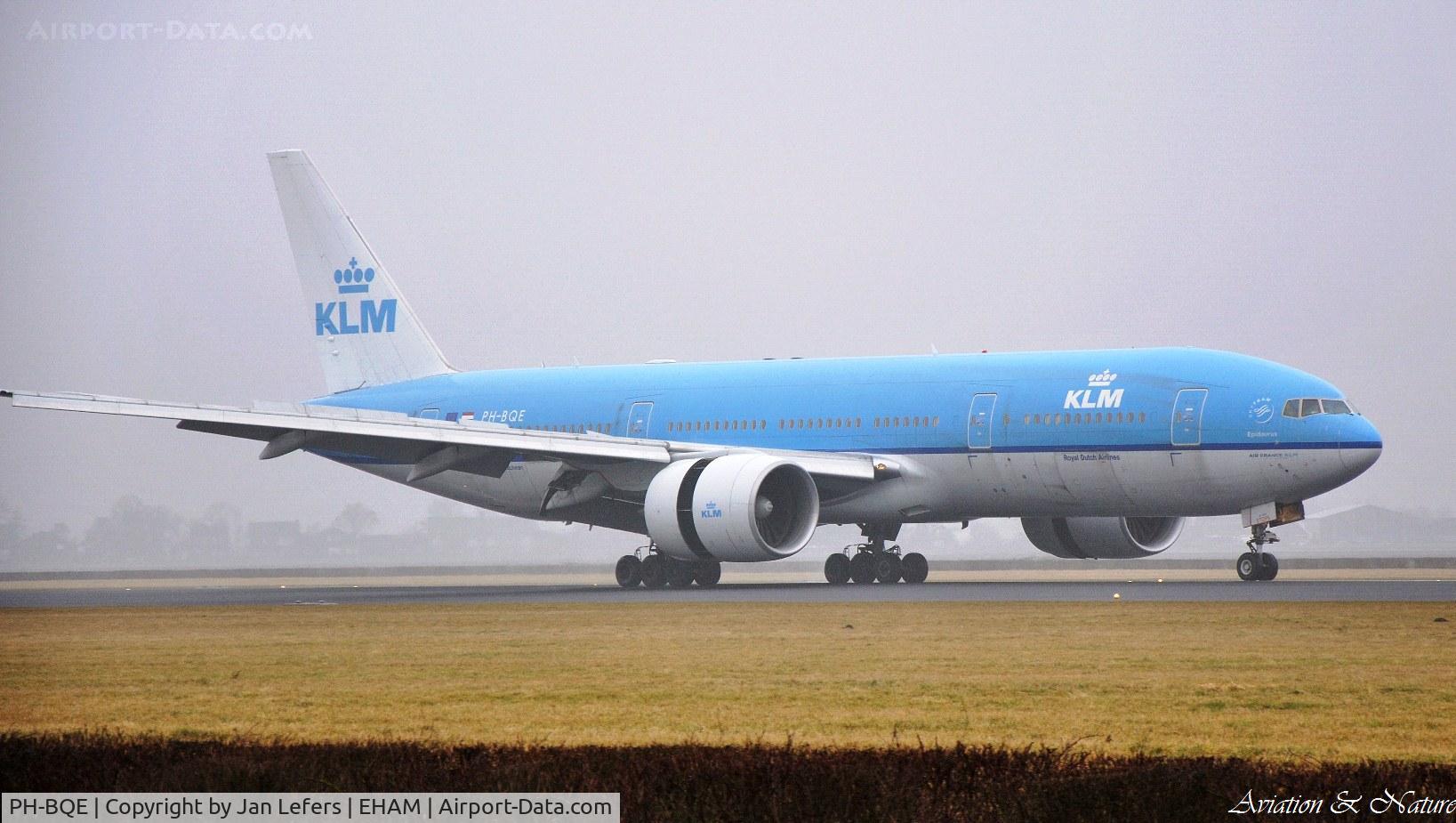 PH-BQE, 2004 Boeing 777-206/ER C/N 28691, Landing on the Polderbaan