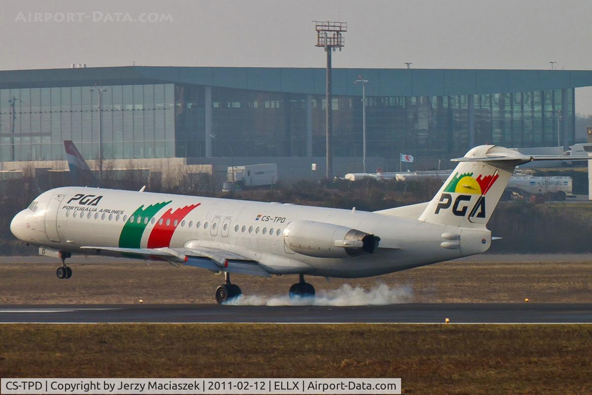 CS-TPD, 1991 Fokker 100 (F-28-0100) C/N 11317, CS-TPD_
Fokker 100