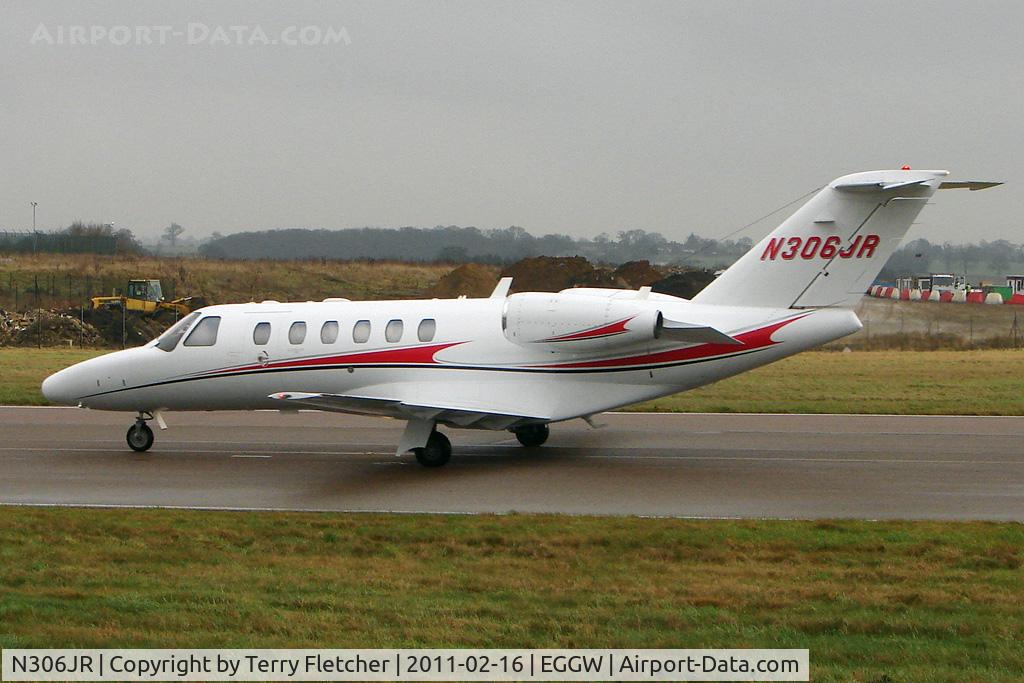 N306JR, 2006 Cessna 525A CitationJet CJ2+ C/N 525A0306, 2006 Cessna 525A, c/n: 525A0306 taxying in at Luton