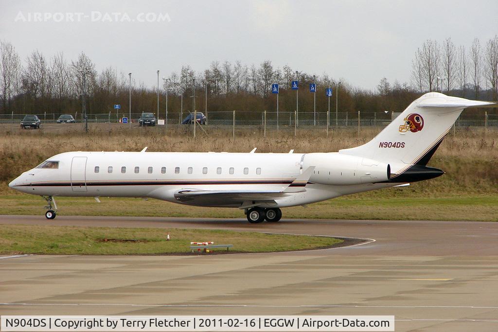 N904DS, 2002 Bombardier BD-700-1A10 Global Express C/N 9118, 2002 Bombardier BD-700-1A10, c/n: 9118 with Washington Redskins Logo