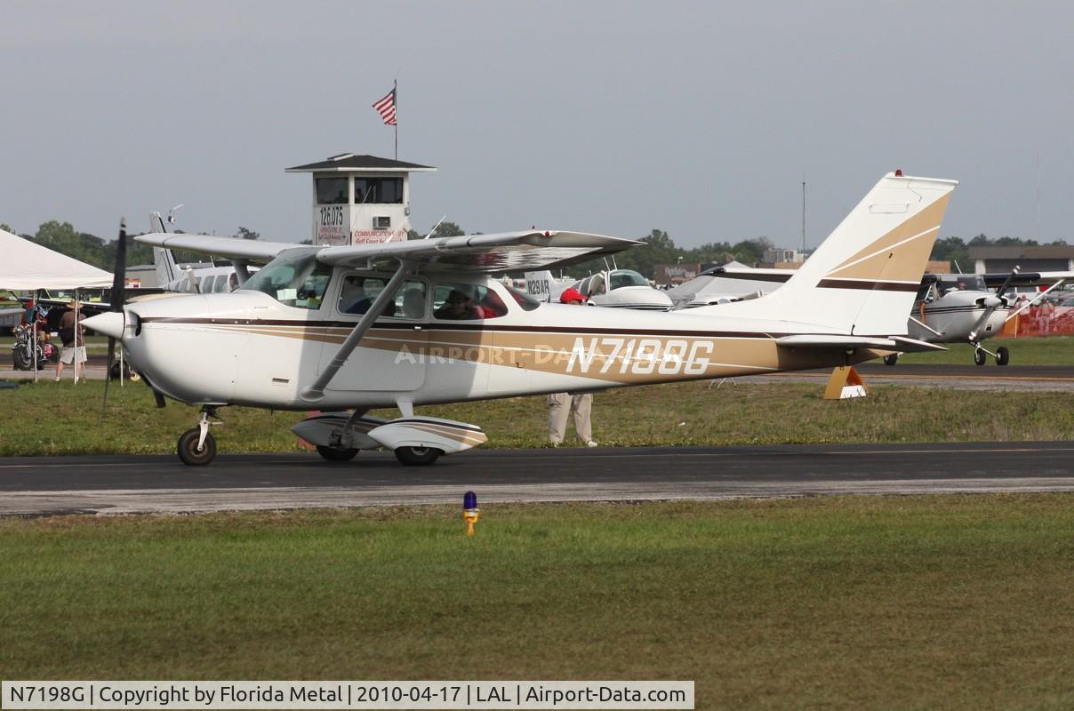N7198G, 1969 Cessna 172K Skyhawk C/N 17258898, C172K