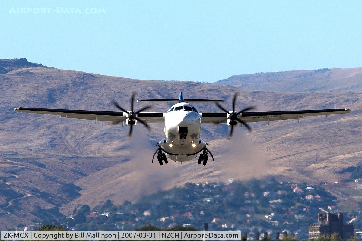 ZK-MCX, 2002 ATR 72-212A C/N 687, off from 29