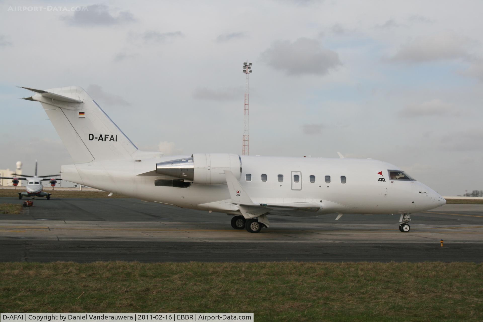 D-AFAI, 1998 Bombardier Challenger 604 (CL-600-2B16) C/N 5366, Arrival to G.A. apron