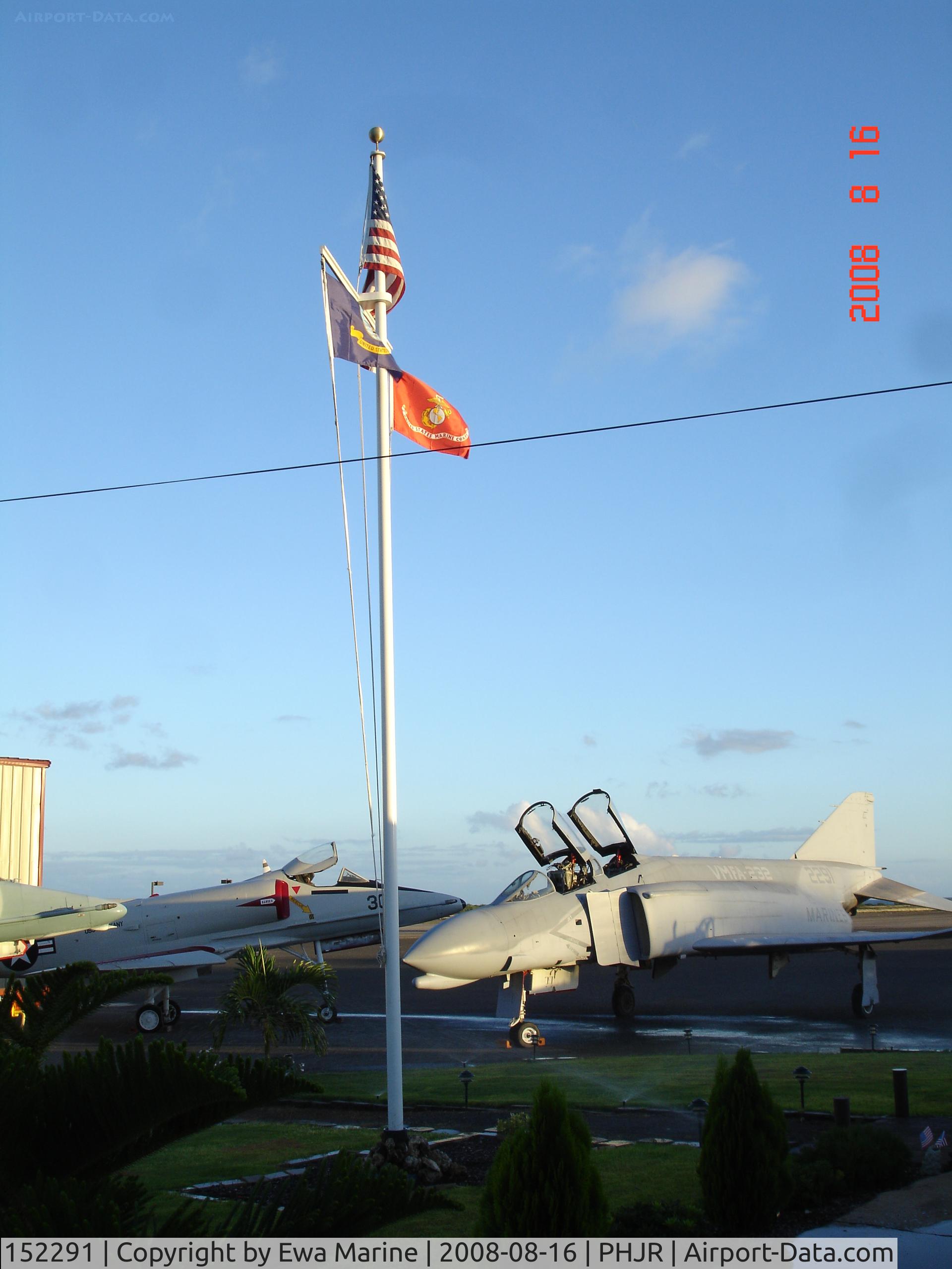 152291, McDonnell F-4N Phantom II C/N 1093, At the Naval Air Museums work parking.