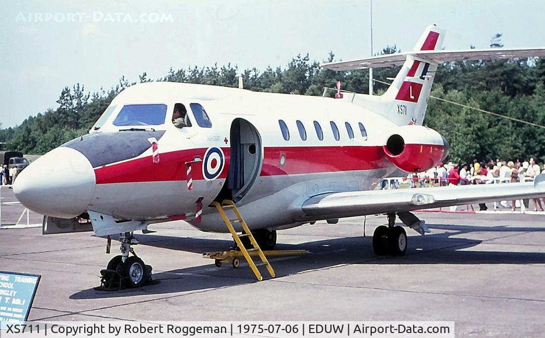 XS711, 1965 Hawker Siddeley HS.125 Dominie T.1 C/N 25024, Open door RAFG in the 1970's.Coded L.Wildenath.
