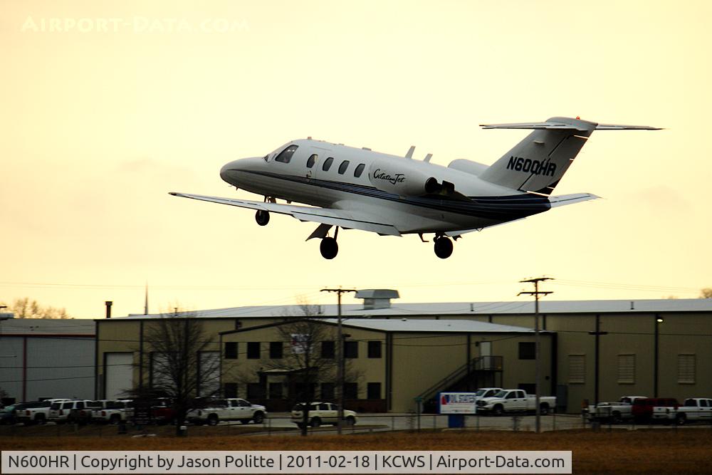 N600HR, 1993 Cessna 525 C/N 525-0038, Cessna Citation departing Cantrell Field.