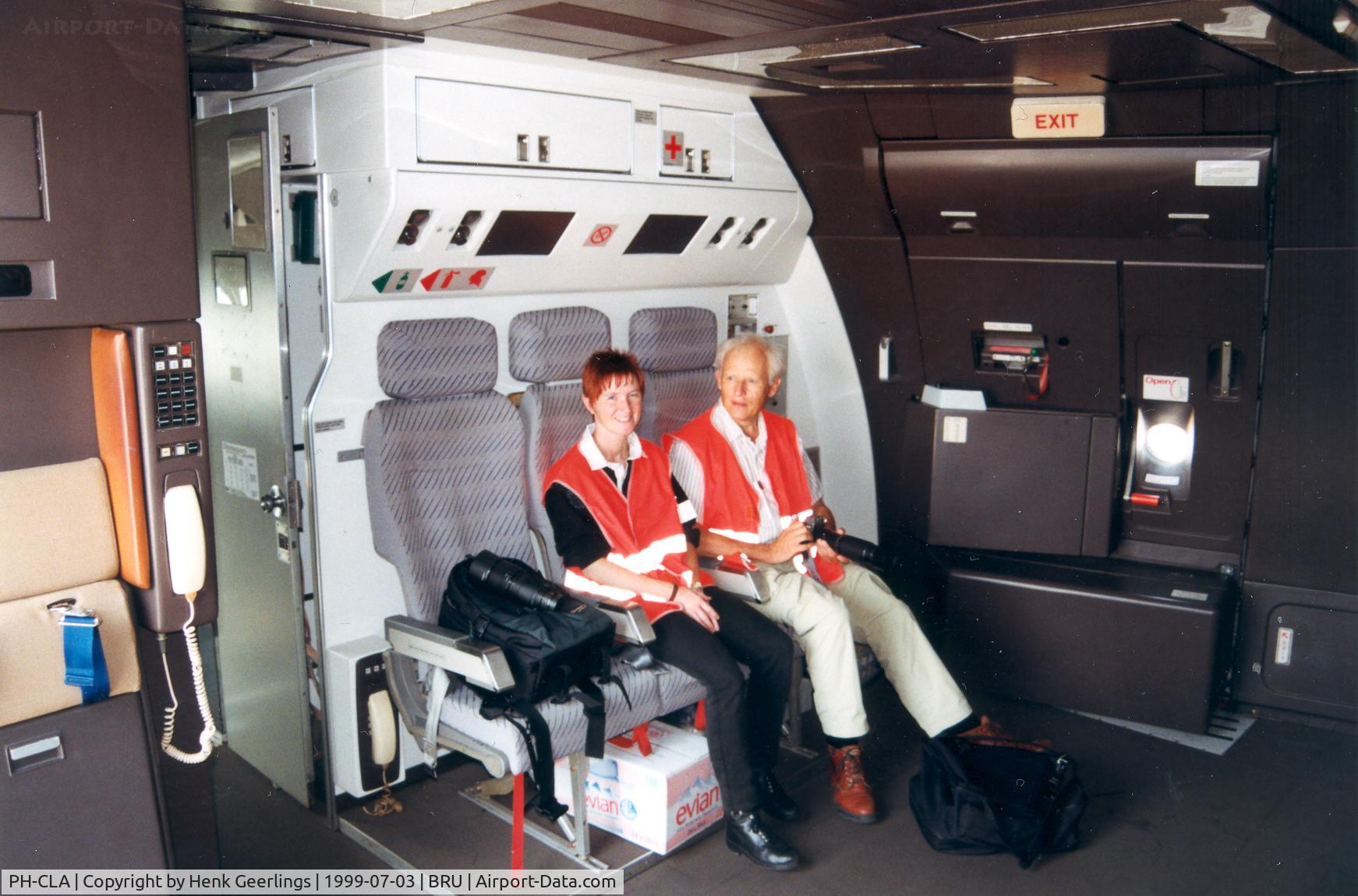 PH-CLA, Airbus A300B4-2C C/N 044, DHL , A300 Freighter , staff seats