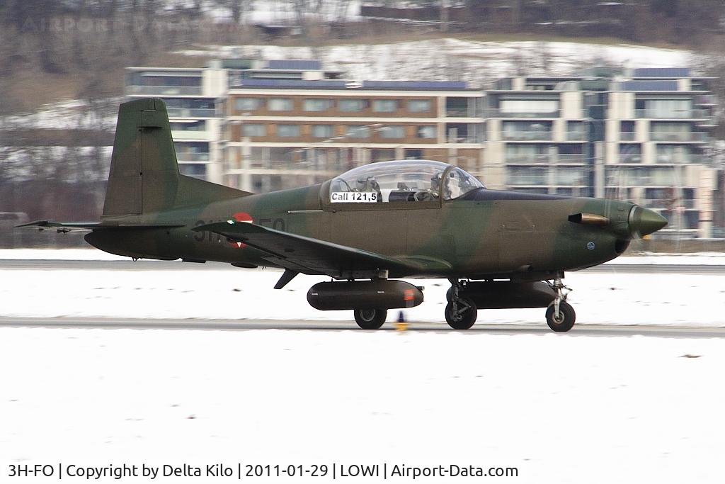 3H-FO, Pilatus PC-7 Turbo Trainer C/N 486, Austrian Air Forces
PC 7 arms with 2x 12.7 mm of machine gun M3P Browning in HMP-250 Pods of FN Herstal, 250 shots, total weight per Pod: 116 kg