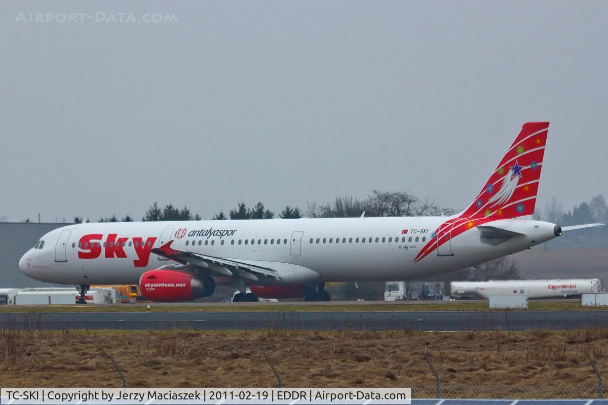 TC-SKI, 1998 Airbus A321-231 C/N 0811, TC-SKI_
Airbus A321-231