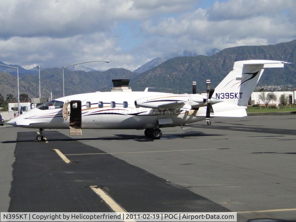 N395KT, 2001 Piaggio P-180 Avanti C/N 1044, Parked in transient parking