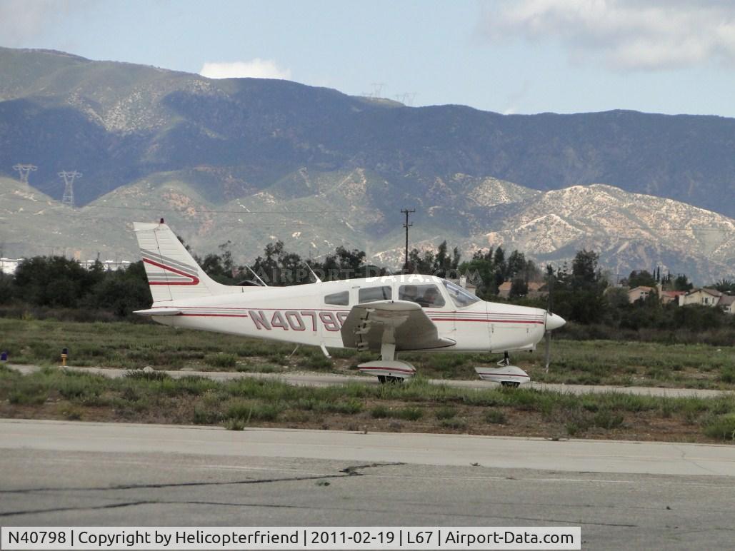N40798, 1973 Piper PA-28-151 C/N 28-7415087, Taxiing to runway 24