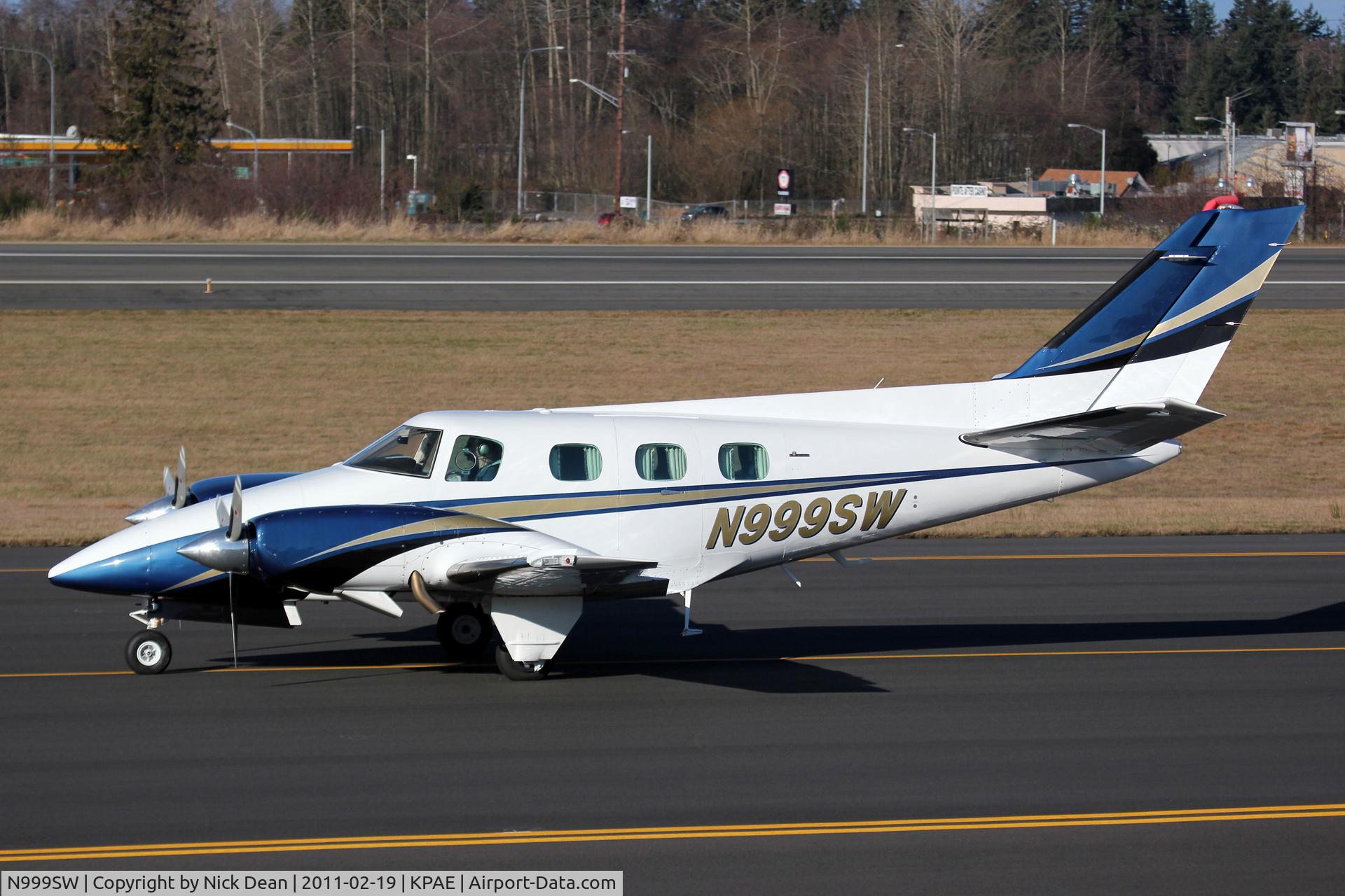 N999SW, 1979 Beech B-60 Duke C/N P-505, KPAE