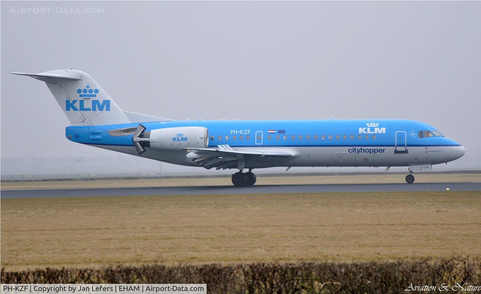 PH-KZF, 1996 Fokker 70 (F-28-0070) C/N 11577, Landing on the Polderbaan
