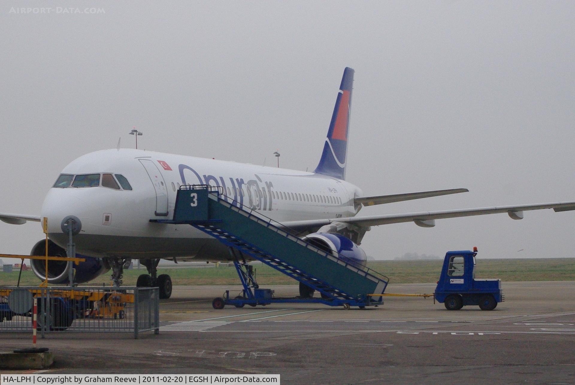 HA-LPH, 2006 Airbus A320-232 C/N 2688, Just out of the paint shop and in a new airline scheme.