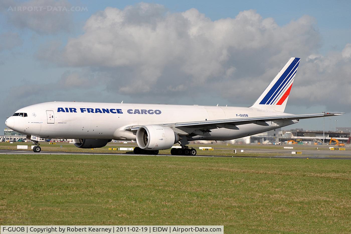F-GUOB, 2008 Boeing 777-F28 C/N 32965, AFR Cargo lining up r/w 28