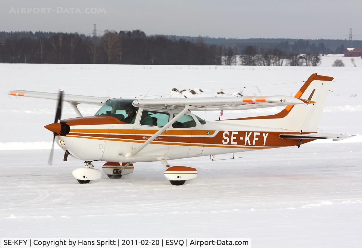 SE-KFY, 1980 Cessna 172N C/N 17273654, Winter flying in Sweden