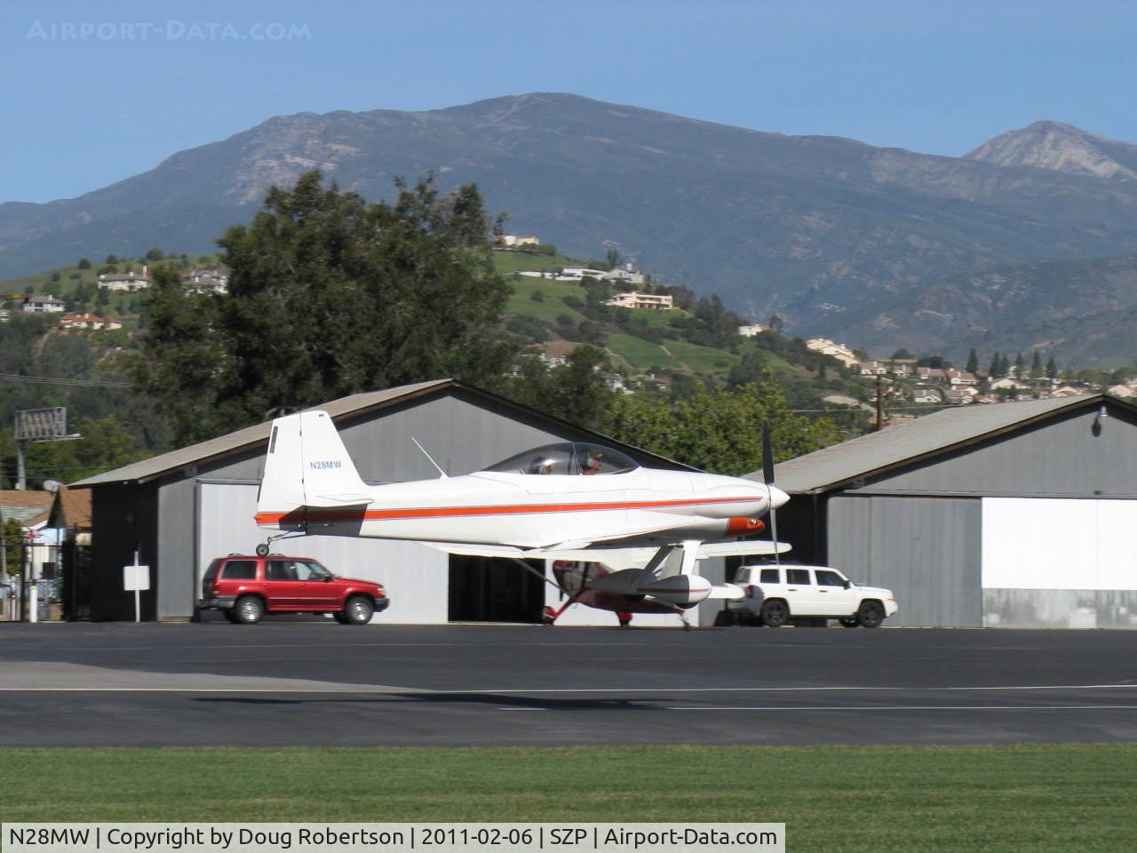N28MW, 1986 Vans RV-4 C/N 1067, 1986 Waldorf VAN's RV-4, Lycoming O-320, landing Rwy 04