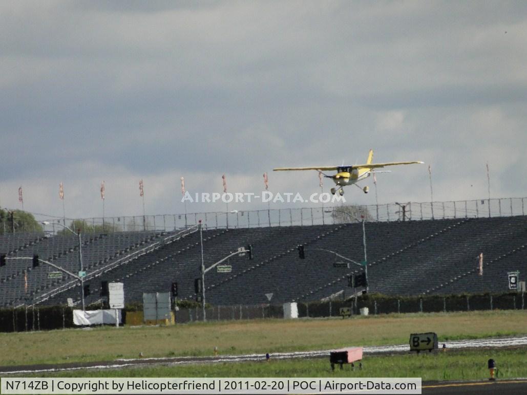 N714ZB, 1977 Cessna 152 C/N 15279552, On final to runway 26R