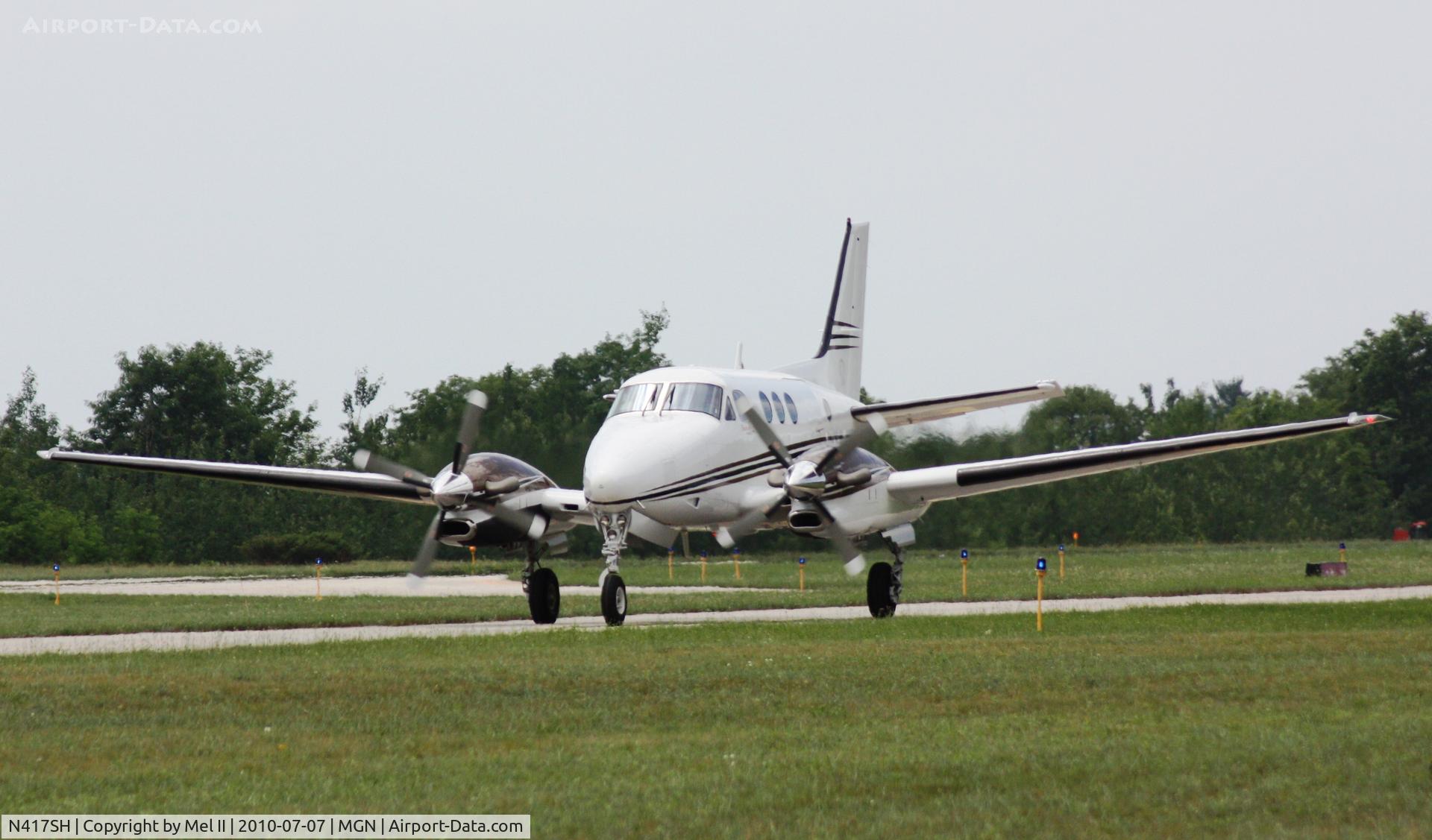 N417SH, Raytheon C90GT King Air C/N LJ-1789, Taxi From Landing RWY 28