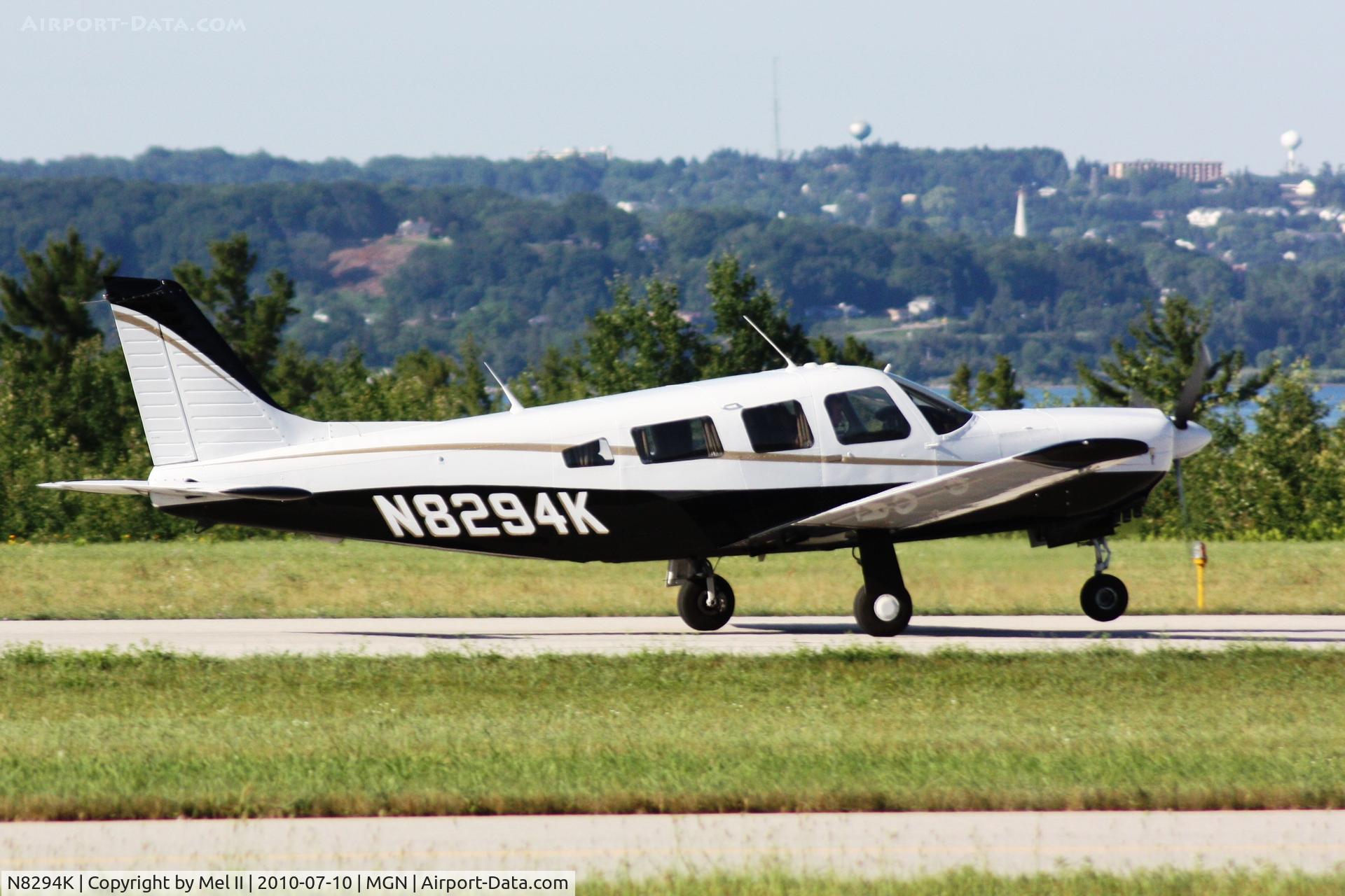 N8294K, 1980 Piper PA-32R-301 C/N 32R-8113007, Departing RWY 28