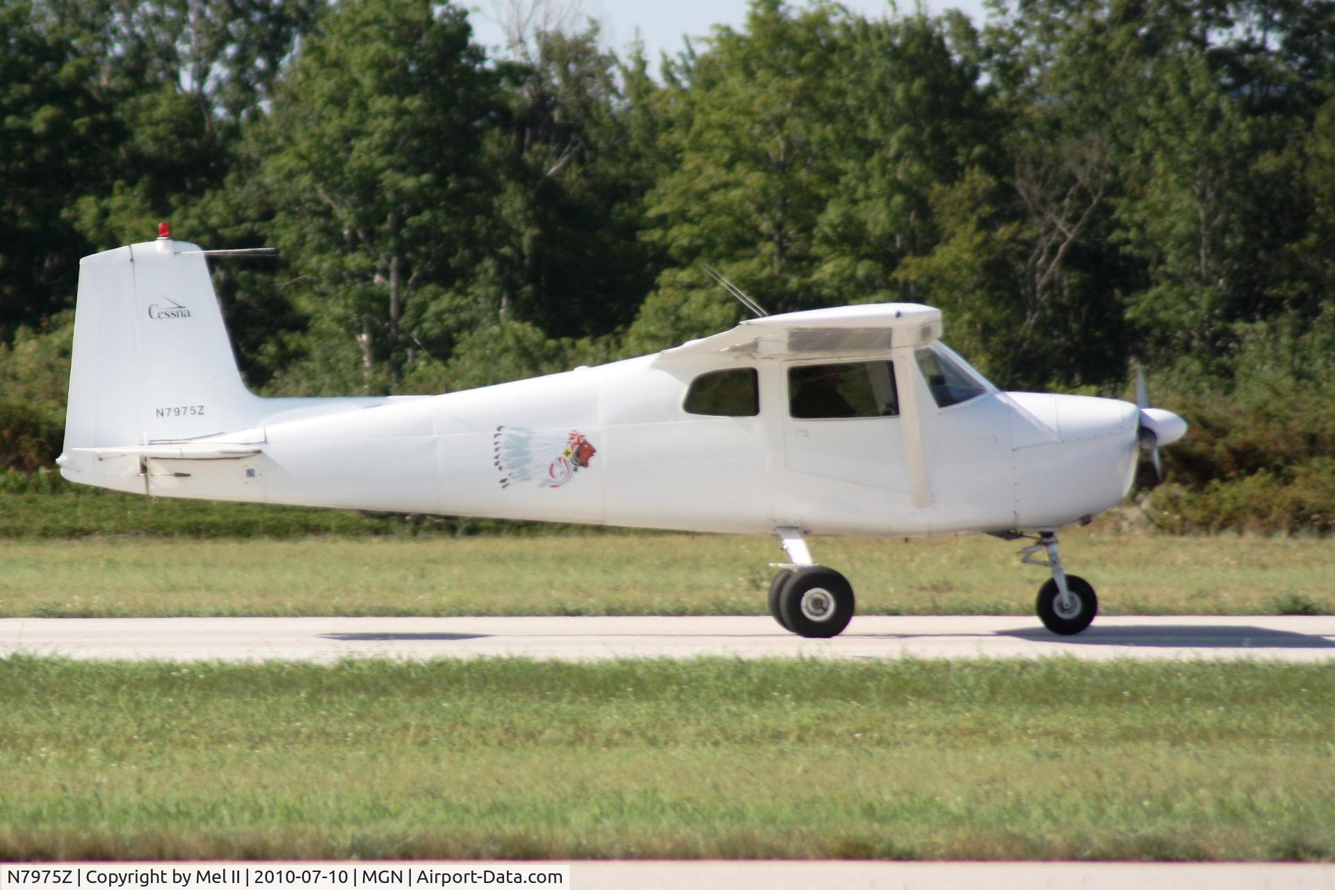 N7975Z, 1963 Cessna 150C C/N 15060075, Departing RWY 28